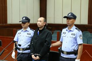 独行侠VS骑士裁判报告：漏吹阿伦对东契奇投篮犯规